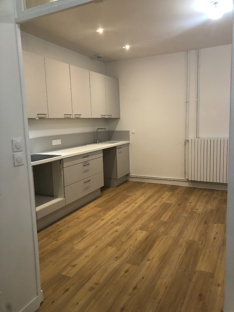 Avant/Après d'une restauration immobilière complète au centre de Bordeaux